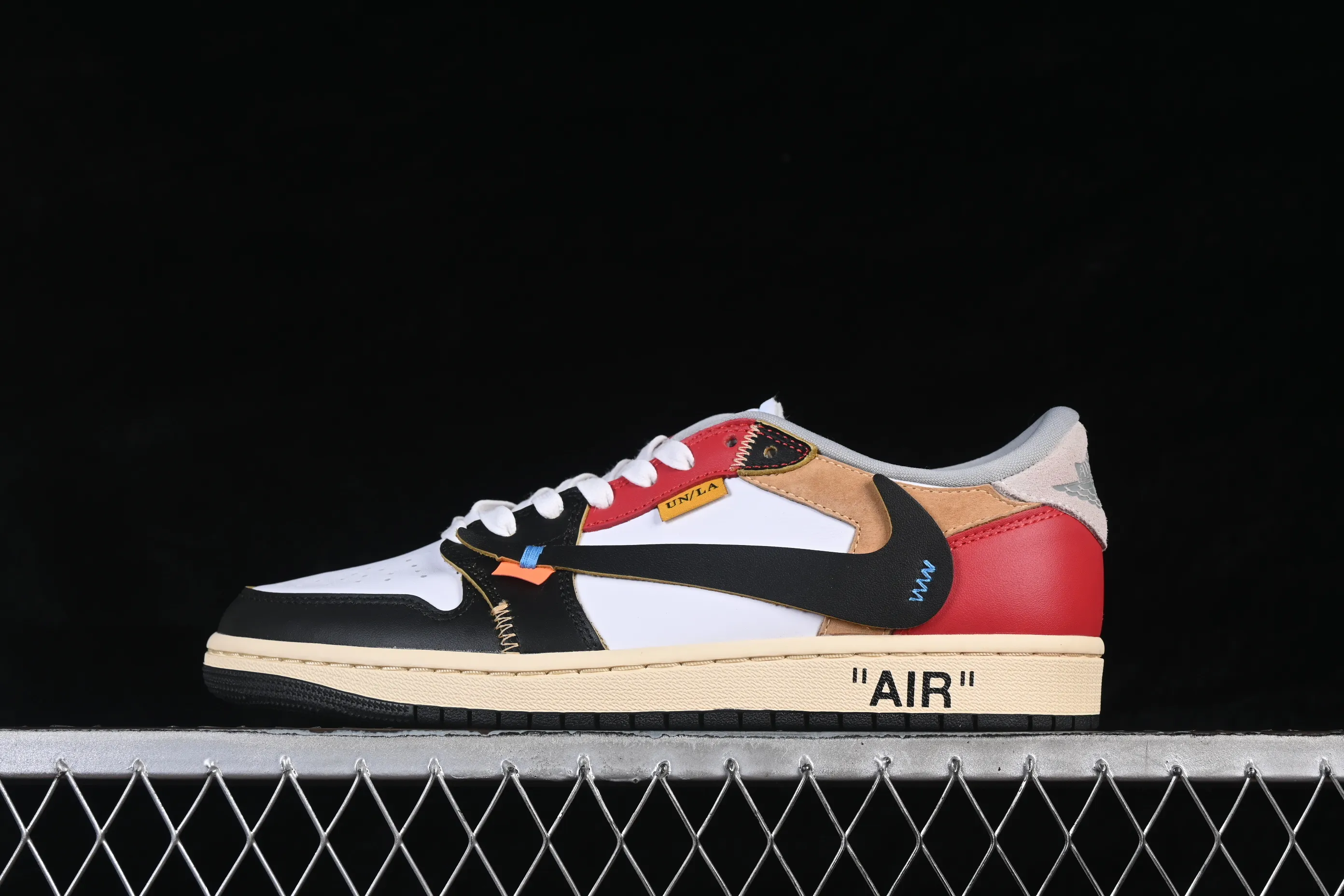 All Categories Air Jordan Jordan Series Basketball Shoes Air Jordan 1 Low High-end Customized Low-top Sneakers Travis Scott x Air Jordan 1 Low OG AJ1 Joe 1 Joint Overhook